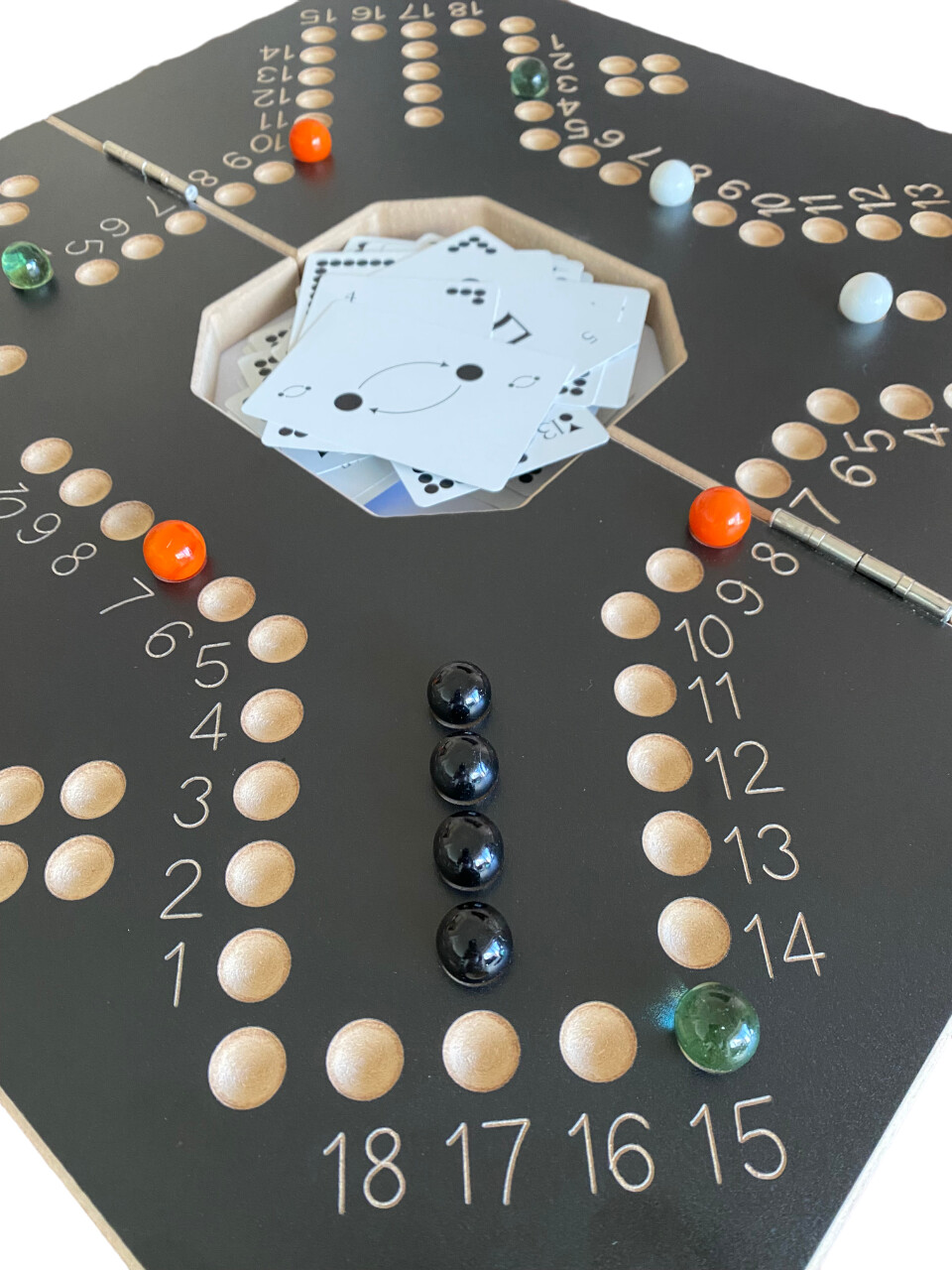 Jackaroo 4/6 players